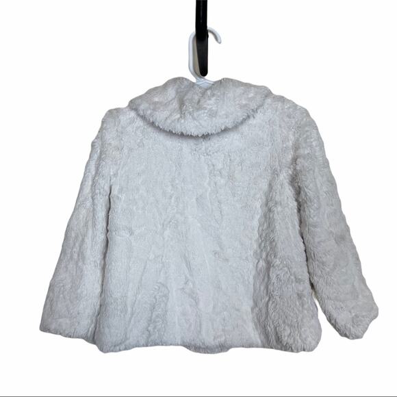 Old Navy Faux Fur Front Button Coat Ivory Size 2T - Picture 5 of 7